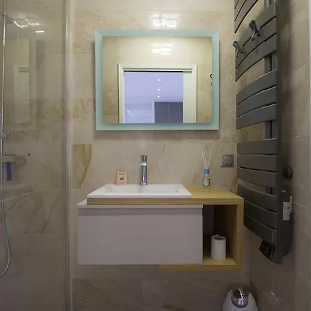 Appartement Montecarlo Luxury Pool