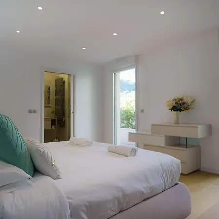Montecarlo Luxury Pool Apartment *