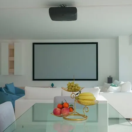 Apartment Montecarlo Luxury Pool *